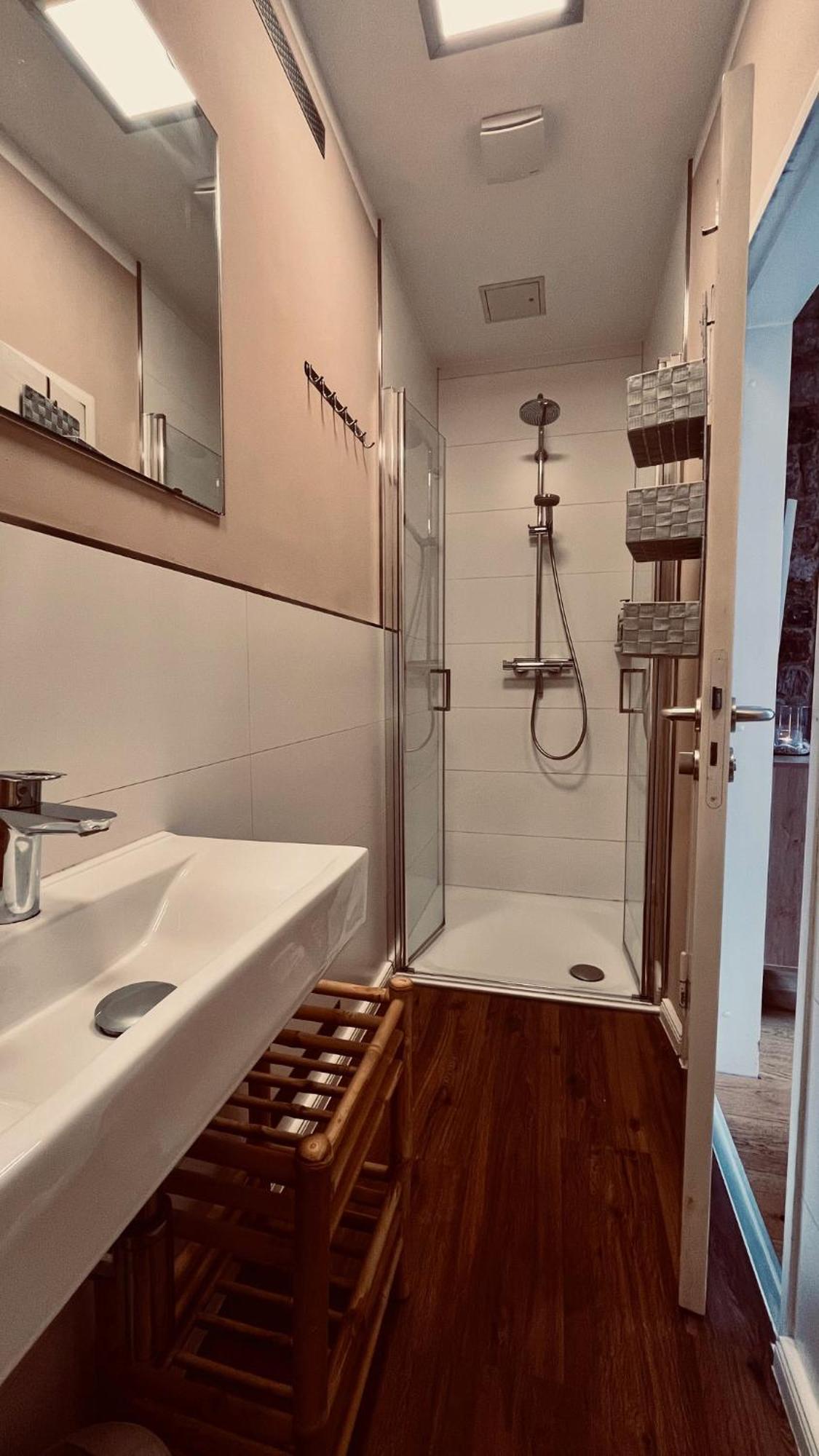 Apartment Am Schloss - Flair ซาร์บรึคเคน ภายนอก รูปภาพ