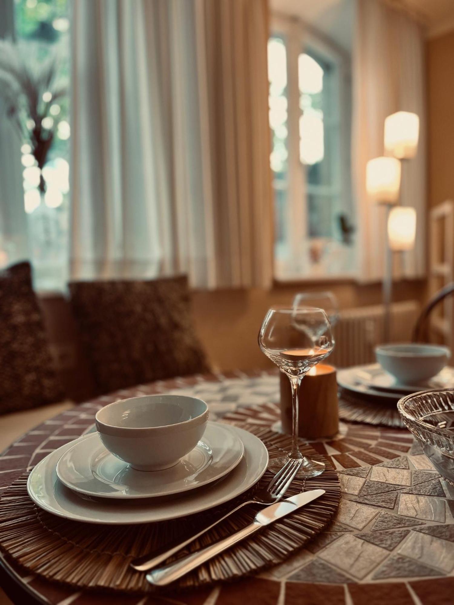 Apartment Am Schloss - Flair ซาร์บรึคเคน ภายนอก รูปภาพ