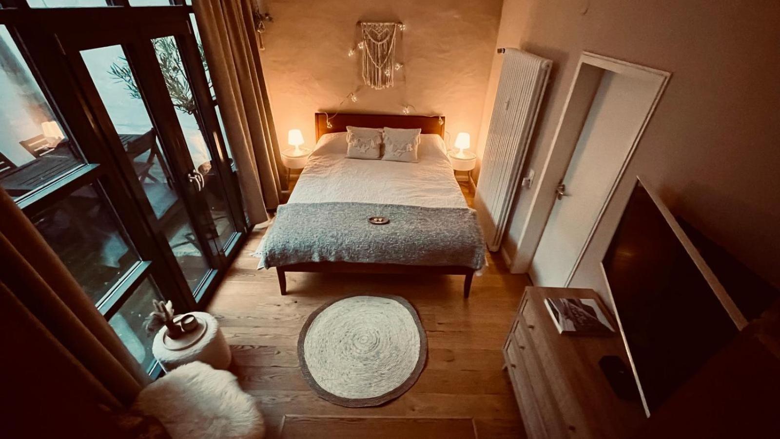 Apartment Am Schloss - Flair ซาร์บรึคเคน ภายนอก รูปภาพ