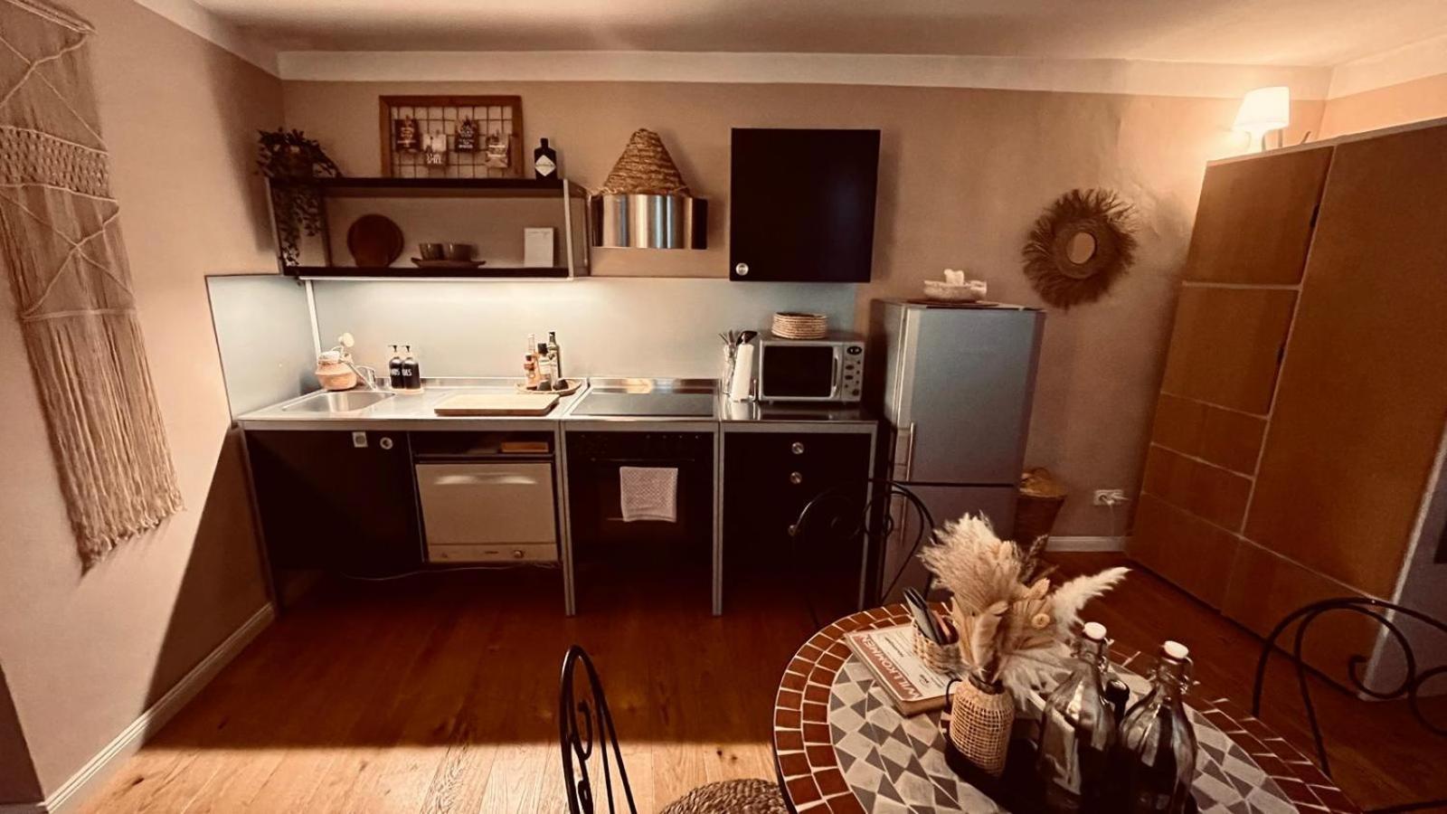 Apartment Am Schloss - Flair ซาร์บรึคเคน ภายนอก รูปภาพ