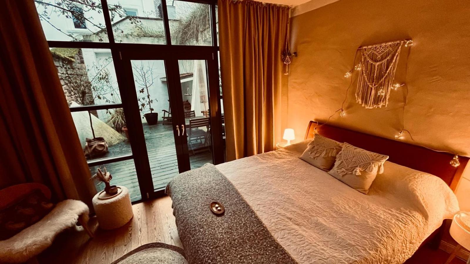 Apartment Am Schloss - Flair ซาร์บรึคเคน ภายนอก รูปภาพ