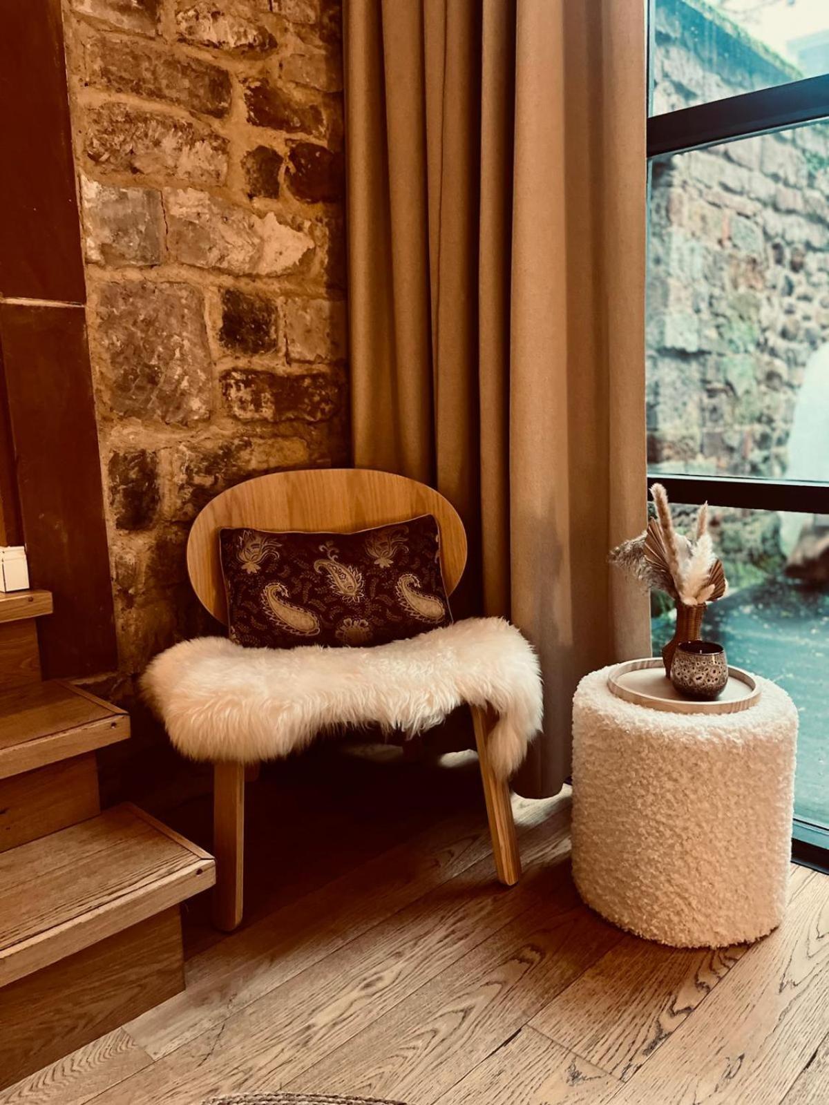 Apartment Am Schloss - Flair ซาร์บรึคเคน ภายนอก รูปภาพ